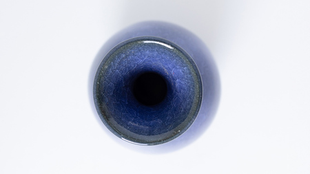 【氷裂貫入瑠璃青瓷】花器 （小野寺裕司 作） 径5.3cm×高さ16.2cm