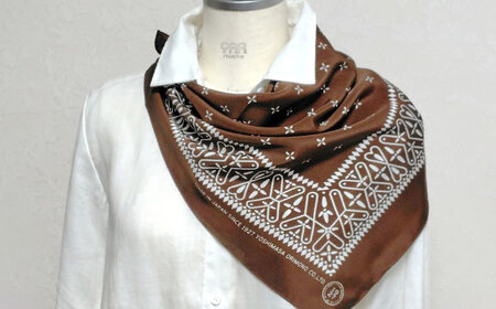 【洗える】 シルクスカーフ 小判 浜ちりめんシルク100% ブラウン/クロス柄 滋賀県長浜市/有限会社吉正織物工場[AQDQ005]