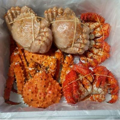 ふるさと納税 根室市 ＜12/21まで年内配送＞★本タラバガニ、花咲ガニ、毛ガニ(各2尾計2.6kg前後) D-57045 |  | 01