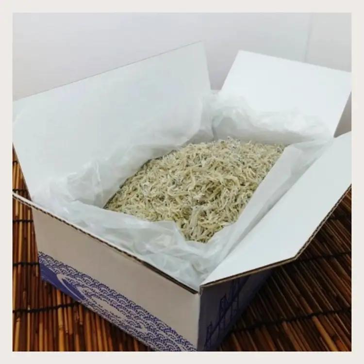ちりめんじゃこ！！【予約受付中：旬に獲れ立て発送！】上乾ちりめん（500g）【L-76】