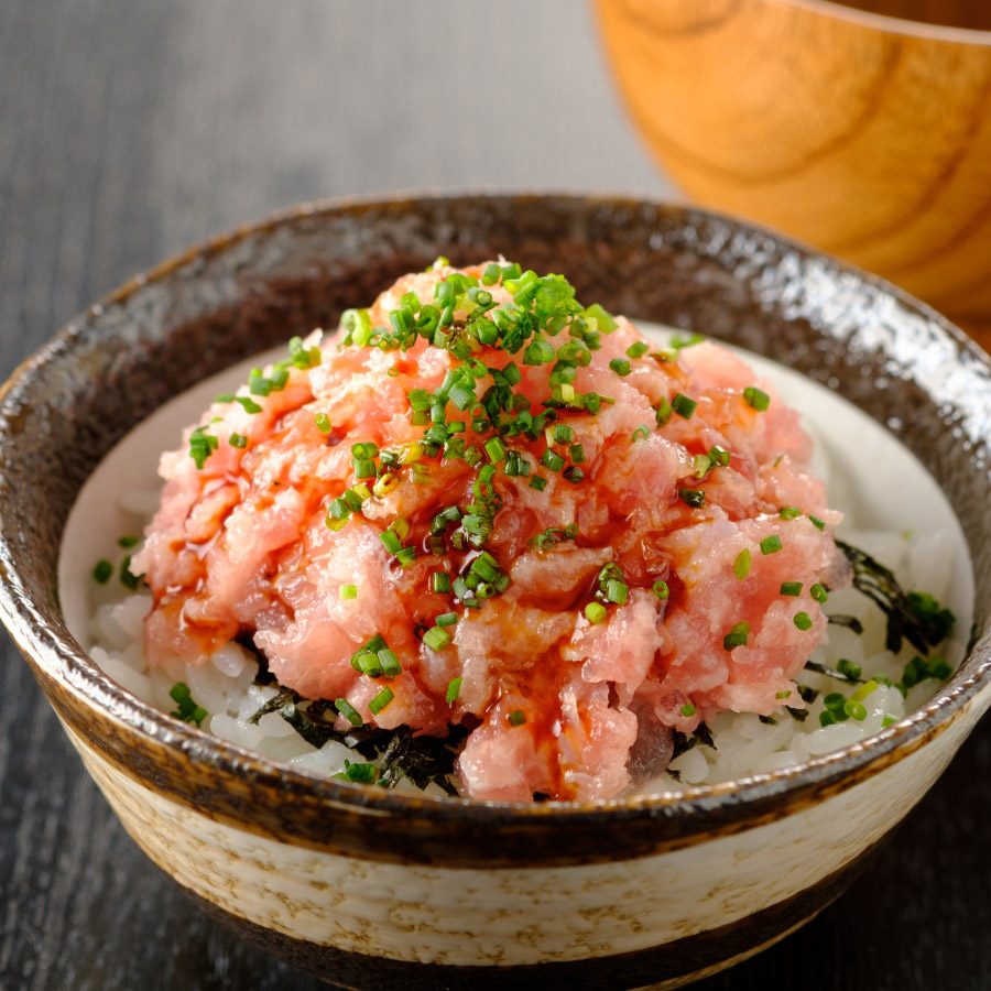 【天然鉢鮪・目鉢鮪】ネギトロ食べ比べセット（本鮪のネギトロ500ｇ、バチ鮪のネギトロ500ｇ）