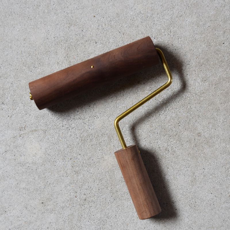 Teha’amana ROLLER CLEANER WALNUT テハマナ ローラークリーナー ウォールナット ブラック 革 皮 雑貨 おしゃれ レザー 本革 こだわりの逸品 地域特産品 ギフト 自分