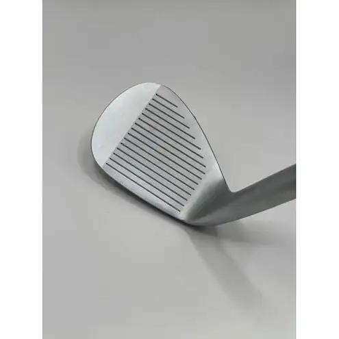 【福岡市】Abi Wedge ホワイトクロムメッキ56°　フジクラTRAVIL（105S）女性クラフトマンの阿比留俊子　設計・デザイン