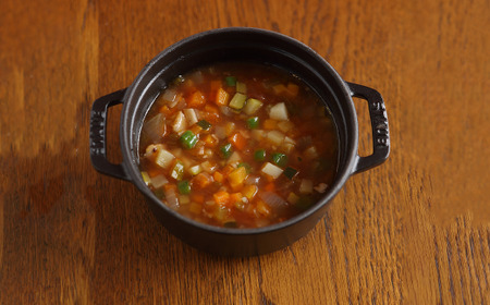 無添加・無着色 くまもと野菜畑スープ ミネストローネ＆押麦入り 各4袋セット 計8袋