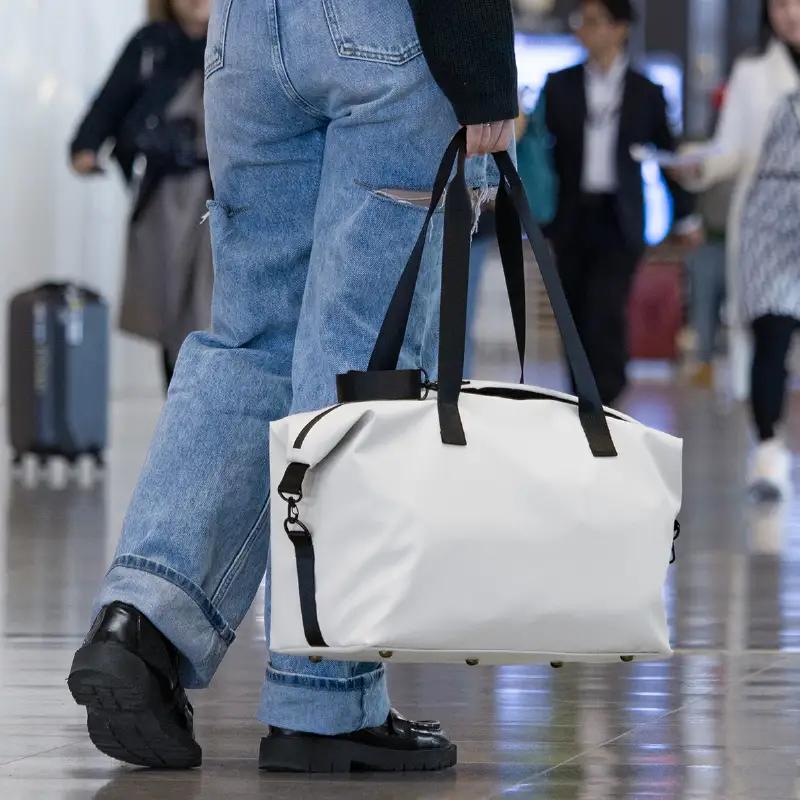 ボストンバッグ タフトボストン（ホワイト）