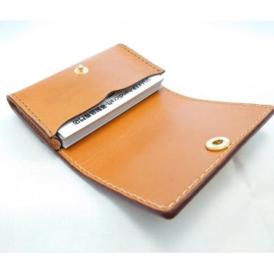 ふるさと納税 藤沢市 本革栃木レザー使用 名刺入れ　SNAKERオリジナルホック付　キャメル |  | 01