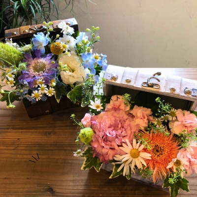 トレジャーBOXのフラワーアレンジメント【配送不可地域：離島・北海道・九州】