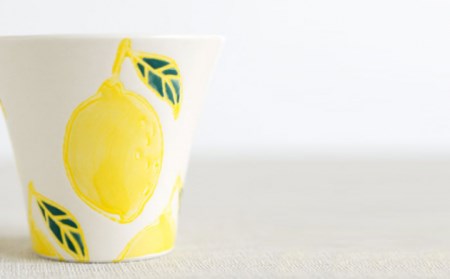 【波佐見焼】フレッシュアート 湯呑 コップ 4柄セット (ﾘﾝｺﾞ,ﾚﾓﾝ,ﾋﾞｰﾝ,ﾗﾃﾞｨｯｼｭ)【菊祥陶器】[OAQ043]