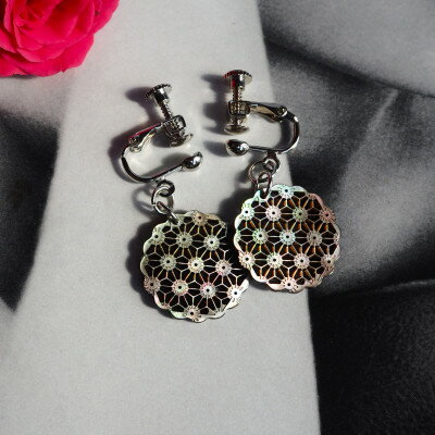 【ふるさと納税】黒蝶貝のレース彫刻「麻」イヤリング【1237886】