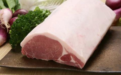 食の都庄内　庄内の美味しい豚肉＆いちごセット※1月中旬頃より順次配送（金曜日発送） [NY2-170(産直出前便)] 厚切り豚ロース肉2パック＆いちご4パック