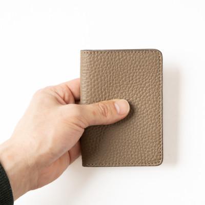 ふるさと納税 尼崎市 [国産牛革]上品なトープと輝くゴールドの免許証専用カードケース -HEDGE- |  | 02
