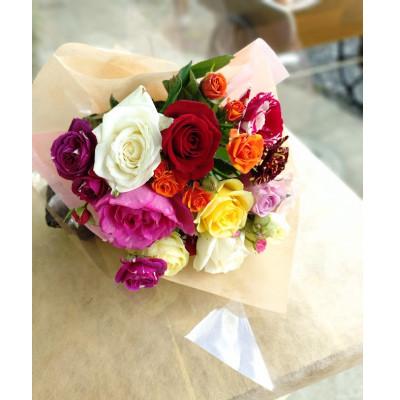 ふるさと納税 杵築市 『天使のバラ』薔薇だけのミニ丈ブーケ(色MIX)Sサイズ |  | 02