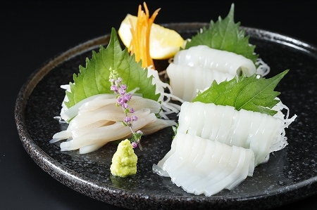 青森県産スルメイカ刺身240g（120g×2P)　青森県産 むつ市 刺身