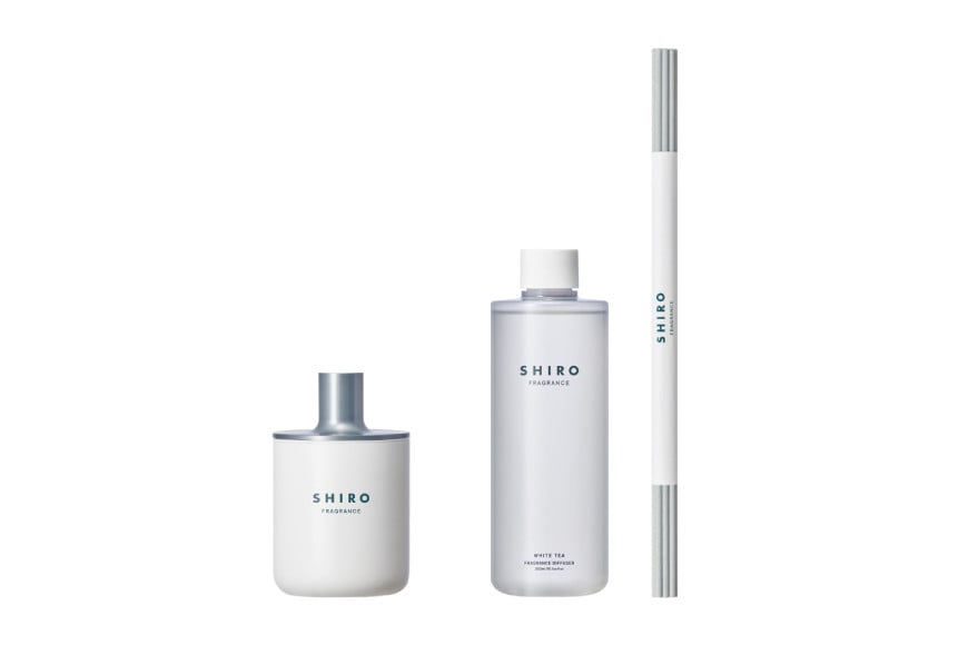 
                  SHIRO　ホワイトティ― フレグランスディフューザーキット(容器+詰め替え用リキッド+スティック 3点セット) 300mL 3ヶ月目安　[01508]
                