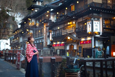 宿泊券「銀山温泉」宿泊補助券1口分 宿泊券 10,000円相当 山形県 尾花沢市 チケット 東北 山形 旅行 601E