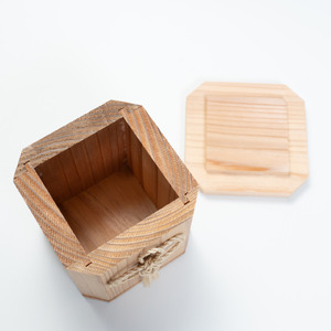 伝統工芸 とくしま 杉 骨箱 精麻 4寸【 杉 骨壺 】