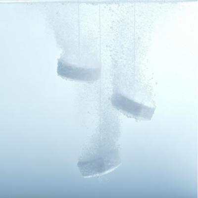 ふるさと納税 国東市 クロッツ 足湯もできるブーツタイプ (薬用Hot重炭酸湯45錠入付)※レッド/M_2042R-2 |  | 02