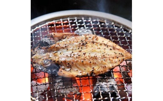 ＴＶで紹介 唐津プレミアム 旅亭の朝食セット 唐津産旬アジみりん干し 淡塩干し 唐津産旬サバ 醤油みりん 塩干し 有明産 焼き海苔 無着色メンタイコ 真イワシ丸干し 唐津産ちりめん カットワカメ ひも