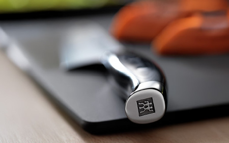 Zwilling ツヴィリング 「 ツインセルマックス M66 シェフナイフ 200mm 日本製 」 牛刀 包丁 3層 多層 岐阜県関市製 【日本正規販売品】30867-200-0