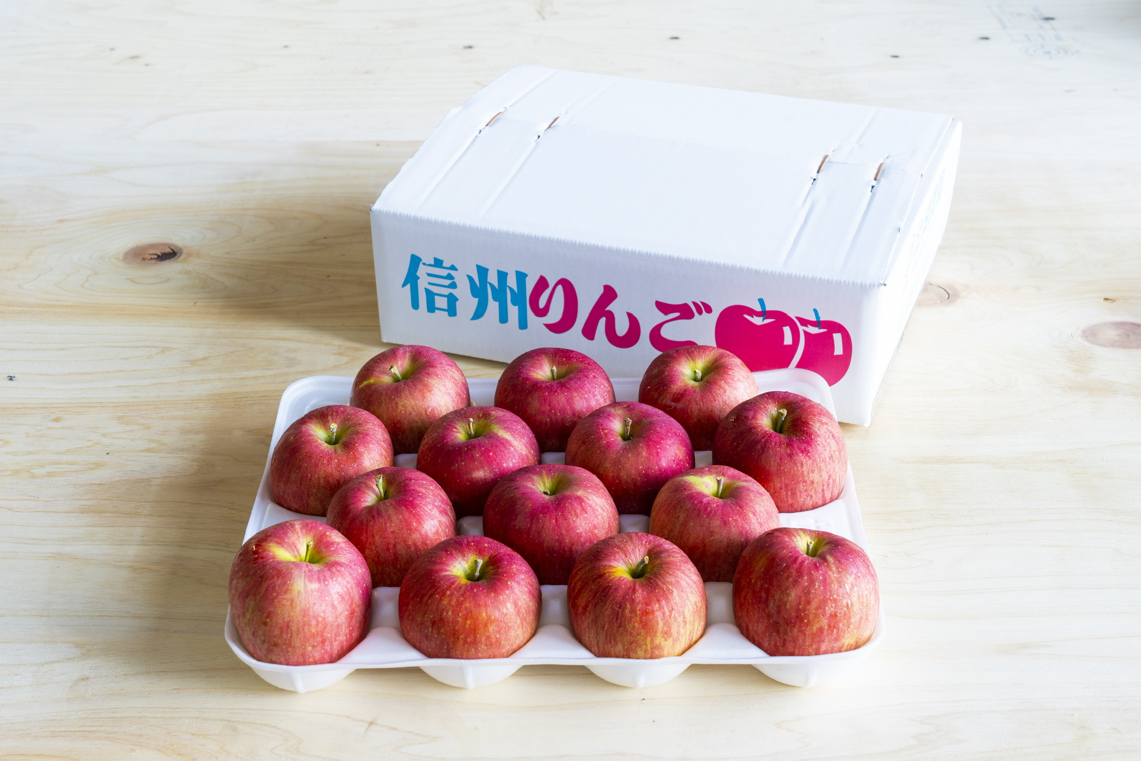 北城農園で人気の南信州産りんご（シナノスイート 11-13玉 約4kg)令和7年分先行予約