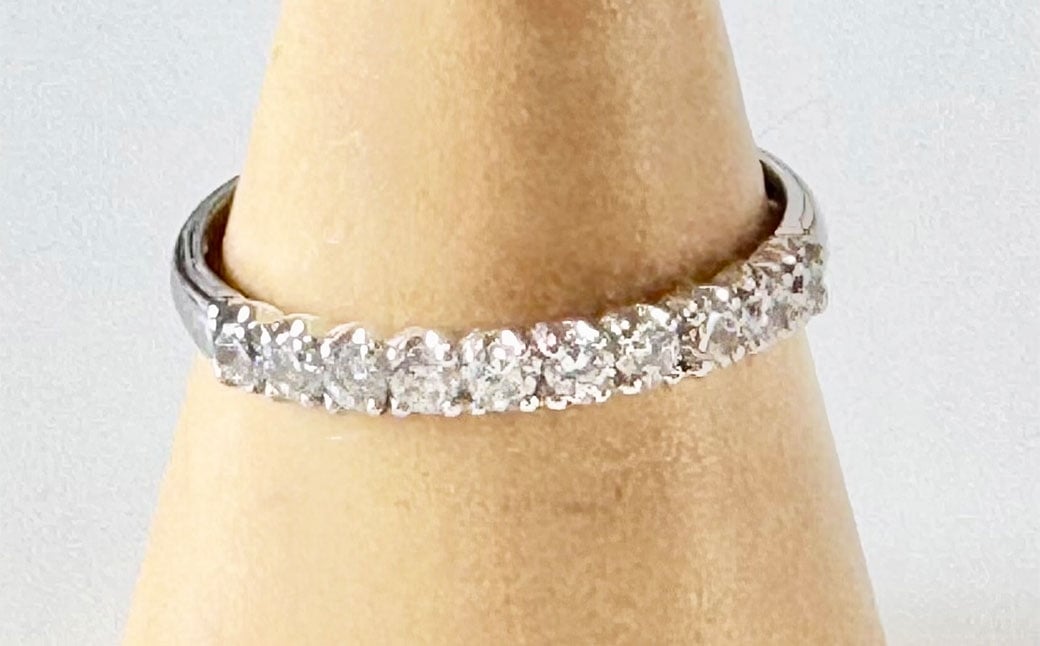 プラチナダイヤモンドリング ハーフエタニティーリング 0.30カラット 【AW-810/0007】