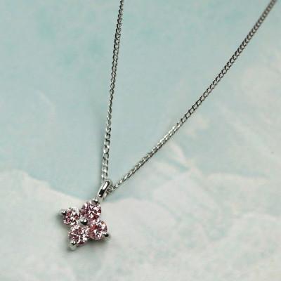 ふるさと納税 大津市 【プラチナ900 ラボピンクダイヤモンドネックレス】0.132ct 静かに神秘的に咲く花 ペンダント |  | 01