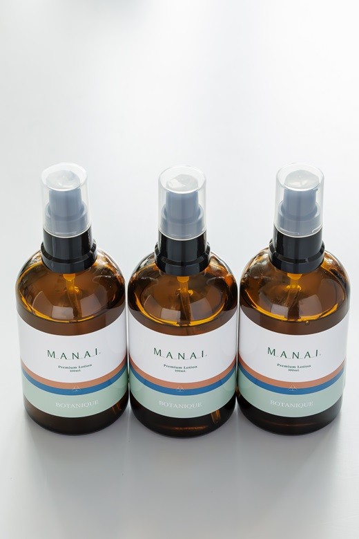 
                  MANAI BOTANIQUE Premium Lotion（化粧水）３本セット
                