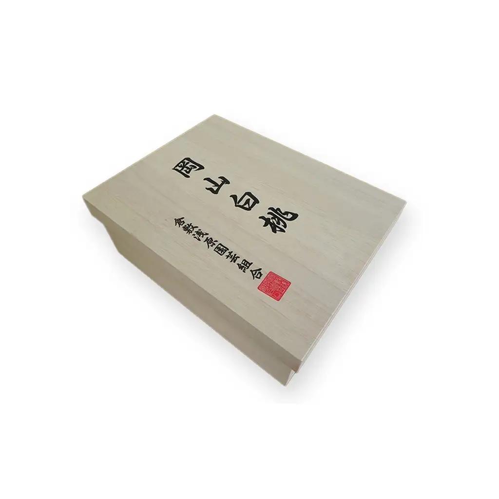 白桃 フルーツ ロイヤル 木箱入り 岡山県産 白桃【6玉 1玉330g以上】【先行予約】