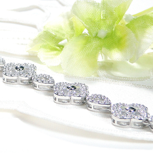 ブレスレット プラチナ Pt900 ダイヤモンド 4.5ct クローバー ドロップ モチーフ テニスブレスレット ゴージャス ダイヤモンドブレス ダイヤブレスレット 腕輪 四つ葉 豪華 レディース 【