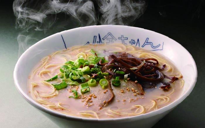 【全12回定期便】博多屋台 小金ちゃん ラーメン 16人前（2人前×8袋）＜株式会社フーデリジェンス＞那珂川市 [GBT008]