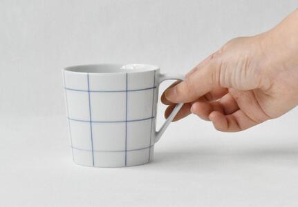 【波佐見焼】es mug　チェック BU 【西海陶器】1　19581