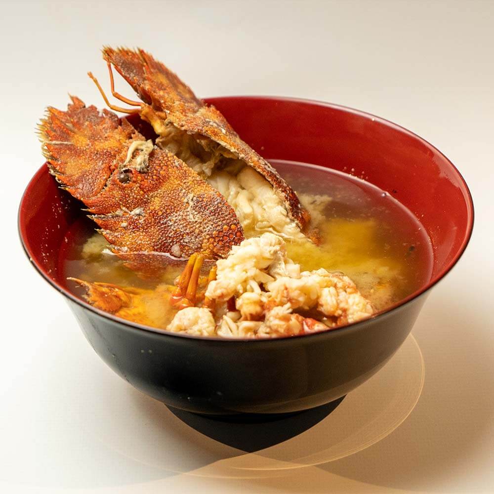 【先行予約】幻の天然ゾウリエビ１kg（サイズおまかせ）※着日指定不可※タビエビ 甲殻類 海老 地元ですら流通しない希少セミエビ科 　高知県産 エビ ゾウリエビ 冷蔵 配送 賞味期限が短い 新鮮 美味しい 希少 故郷納税【R00620】 