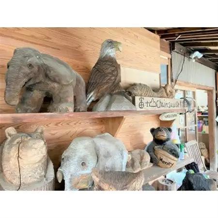 【世界大会入賞の建具屋さんが作る】南部町産杉材のチェーンソーアート『WELCOME』【1413292】