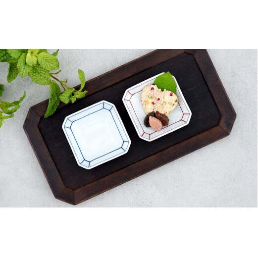 有田焼 隅切小皿 ペアセット【皓洋窯】食器 器 うつわ 小皿 豆皿 醤油皿 手描き 2枚 ペア セット 正方形 四角 ギフト 贈り物 食洗機対応 A14-131