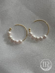 真珠 ピアス 4.0mm K18 パール アクセサリー あこや真珠 ジュエリー ギフト 贈り物 贈答 プレゼント 普段使い 人気 誕生日 記念日 お祝い 三重 伊勢 志摩 / 養殖場　ベビー5粒フープ