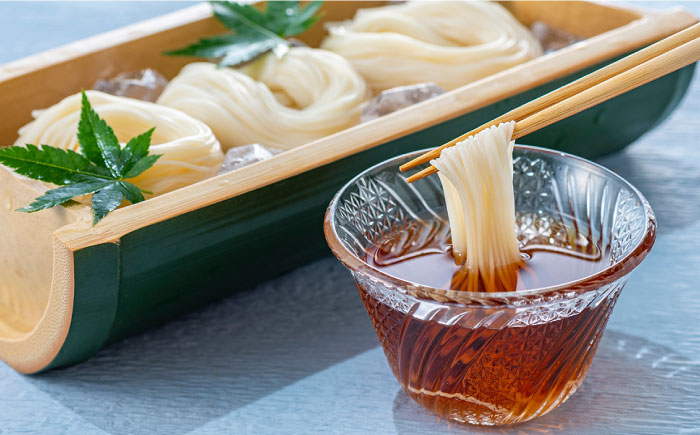 【380年以上の伝統製法】野村屋の島原手延素麺 絹の輝 15束（小袋入り） / そうめん 手延べそうめん 素麺 ソーメン 南島原市 / 野村屋 [SCS010]