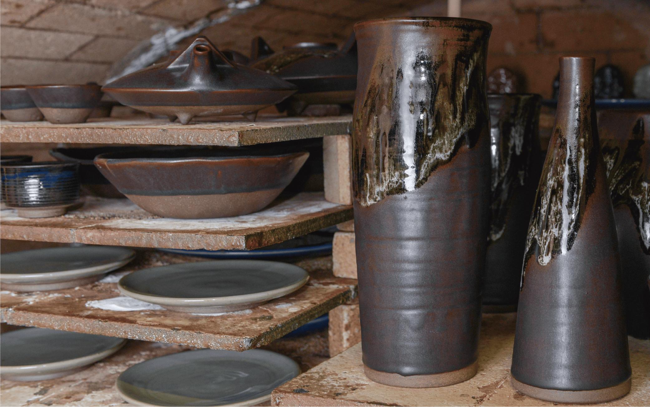 黒薩摩 花器(長太郎焼/110-1249) 黒薩摩焼 工芸品 工芸 手作り 陶芸品 焼物 陶器 陶磁器 花瓶 花器 花 インテリア 雑貨