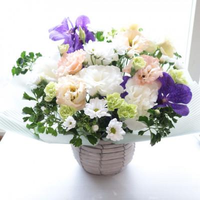 ふるさと納税 筑西市 【7月お盆用】仏花アレンジメント/Mサイズ【7月上旬〜中旬発送】 |  | 02
