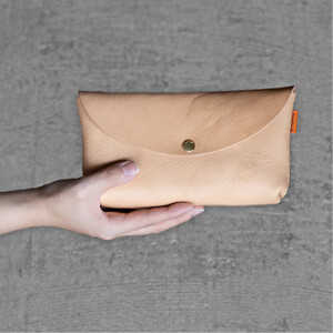 【全6色】栃木レザー ポーチ02M 小物入れ バッグの中もスッキリ 化粧ポーチ/Pouch 02/M/タン/minca 425