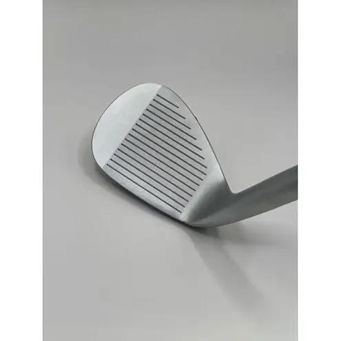 【福岡市】Abi Wedge ホワイトクロムメッキ58°　シャフト フジクラTRAVIL（105S）女性クラフトマンの阿比留俊子　設計・デザイン