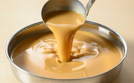 【隔月6回定期便】「おおやま」もつ鍋味わい定期便 吉富町/株式会社吉浦コーポレーション[BGAD076]