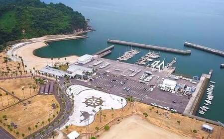 新居浜マリーナ 12m桟橋係留権 （一年間）