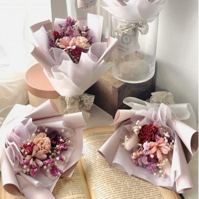 ふるさと納税 直方市 福岡の新鮮な花を使用したドライフラワースワッグブーケ(color:レッドピンク)