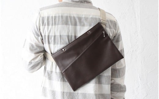 No.246-04 上質で上品でシンプルなショルダーバッグ「saco」（ブラウン） ／ 雑貨 日用品 鞄 千葉県