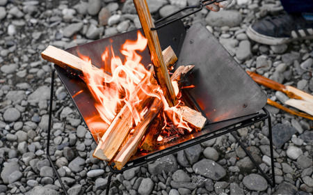 96【KURO】黒染め焚火台 焚き火台 キャンプ用品 アウトドア用品 【081S017】