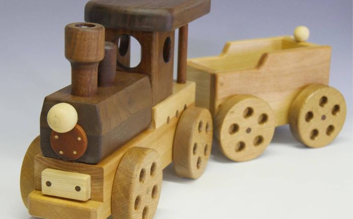 木製 おもちゃ 汽車「夢そらち」号 | 木製おもちゃ 木のおもちゃ ウッド のりもの 汽車 手作り 木育 北海道 | アンテナショップPiPaセレクト [BOAK067]