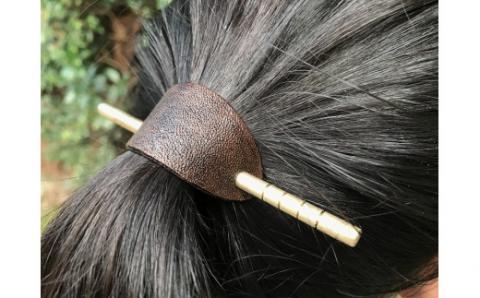 鹿革と真鍮のマジェステ3色セット（ヘアアクセサリー）かんざし 簪 髪飾り アクセサリー ヘアアレンジ 革小物 革製品 レザー ハンドメイド レザークラフト おしゃれ ギフト シカ革【R00593】