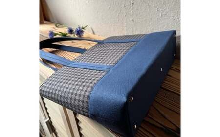 【2026年6月上旬発送開始】【 AKIRA オリジナル】【マツコの知らない世界 で紹介されました！】中型スリムトートバッグ 千鳥格子グレー×紺色帆布 軽量 軽い 日本製 キャンバス 帆布 横型 肩掛