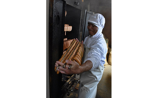【北海道産豚肉使用】特選ロースハム Dセット（６００g）【2415501】