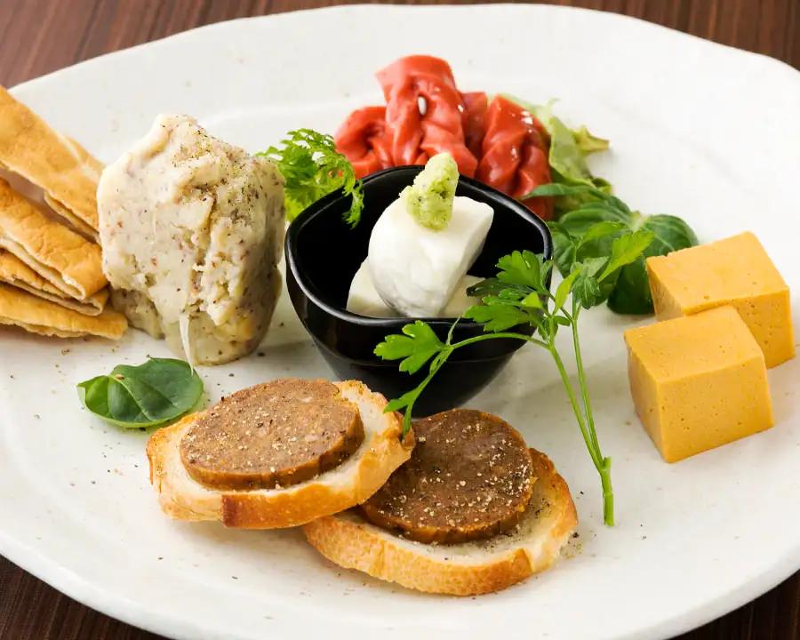 【鉄板焼 さくら】30,000円分お食事券（ぐるなびセレクション）